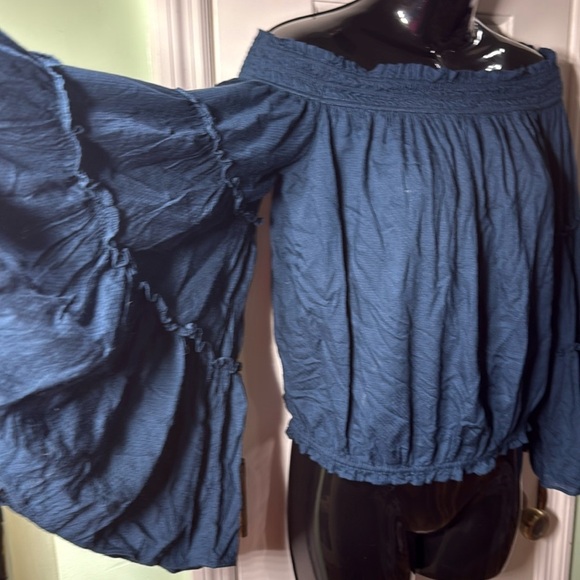 Free People Navy Blue Free Spirit Off Shoulder Bell Sleeve Boho Oversized Crop - Picture 4 of 11